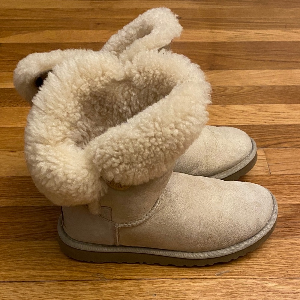 Ugg Bailey Button (Short) Shearling Winter Boots - image 4